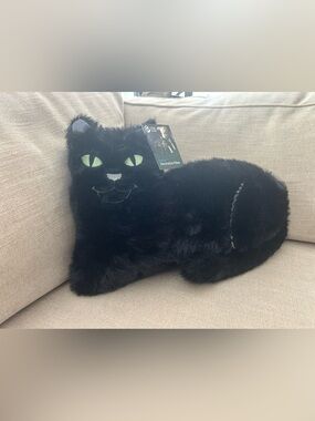 “New” Humane World For Animals Black Cat Decorative Pillow